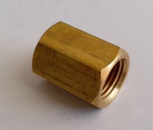Socket Brass Fitting 1/4"F-1/8F, 9100942