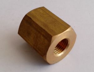 Socket Brass Fitting 1/2F-1/4F, 9100950