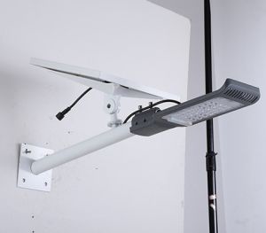 80 W Улична LED лампа с фотосоларно захранване IST-009-80