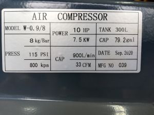 300 л Бутален трифазен компресор с ремъчно задвижване, 51022