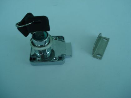 Ключалка за шкаф, квадрат, хром S138