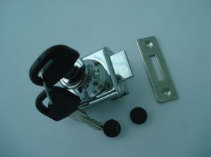 Ключалка за стъклена витрина 407